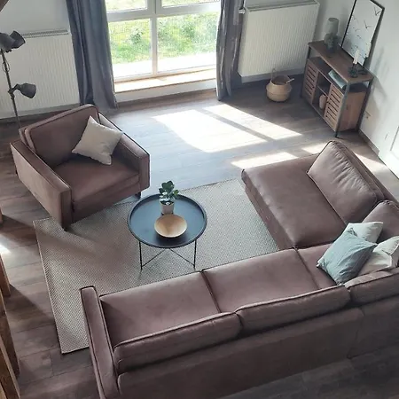 아파트 In Ausgebauter Scheune Mit Ostseenaehe *