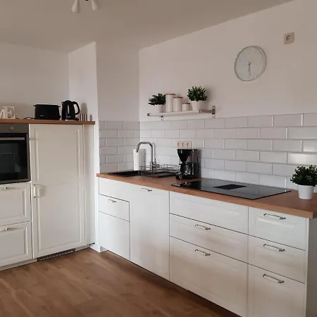 아파트 In Ausgebauter Scheune Mit Ostseenaehe Zarnekow